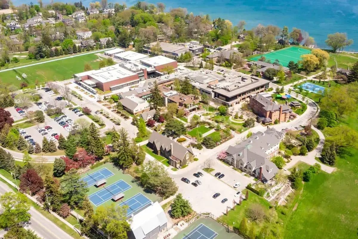 Campus de un internado canadiense
